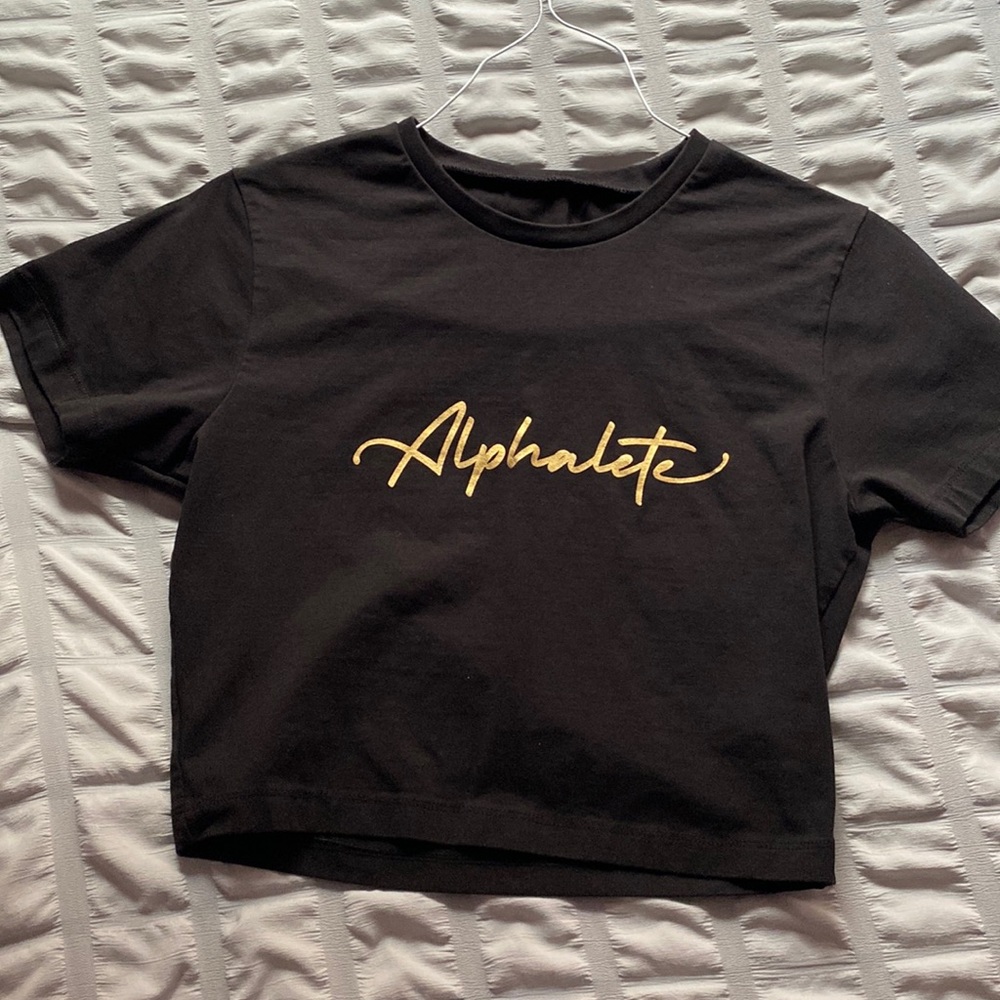 Alphalete Crop Top